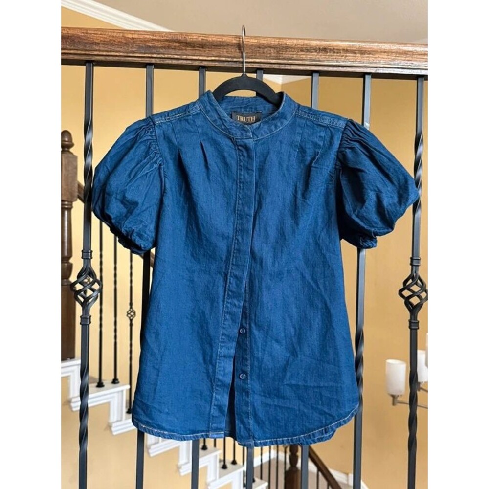 NWT 100% Cotton TRUTH by Republic Dark Wash Denim Puff-Sleeve Top